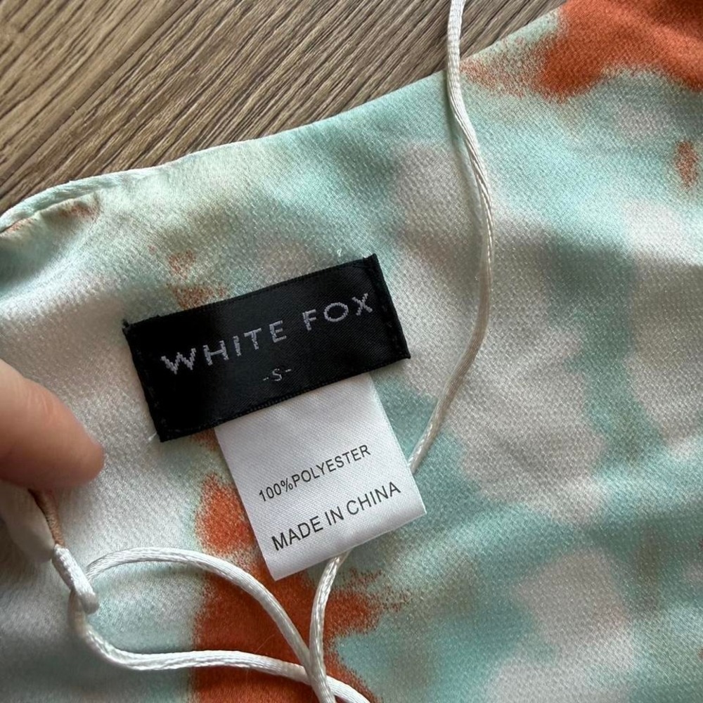 White Fox Tie Dye Satin Cowl Neck Camisole Top Y2K S - Picture 2 of 3